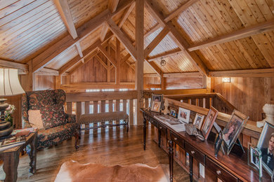 Inspiration for a craftsman family room remodel in Nashville