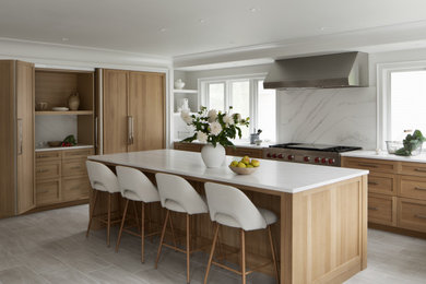 Inspiration for a contemporary kitchen remodel in Milwaukee