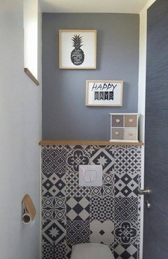 What to do with empty bathroom wall?
