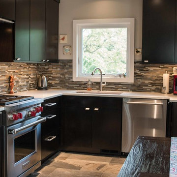 Traditional Kitchen Nook