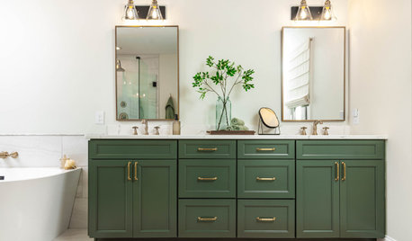 Bathroom of the Week: Inspired by the Homeowners’ Love of Green
