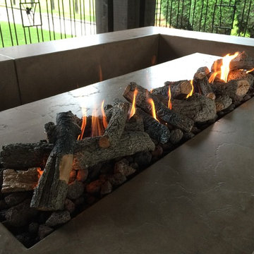 6' custom built natural gas fire table