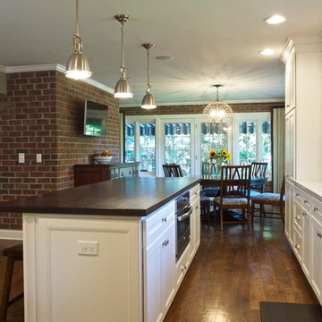 Traditional Oakwood Kitchen