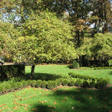 French-inspired Boxwood Parterre Garden