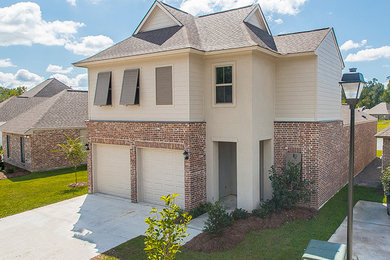 Home design - traditional home design idea in New Orleans