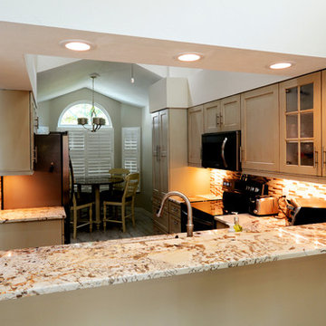 Compact Ft.. Myers Kitchen