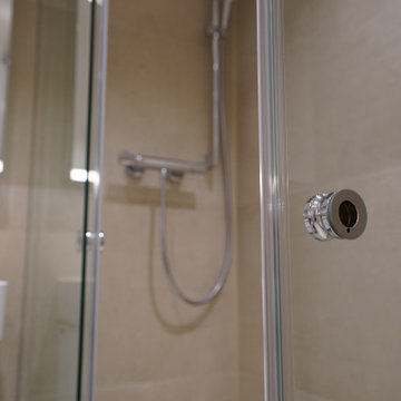 Aus einem Badezimmer wird ein Duschbad in München Bogenhausen
