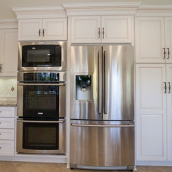 Dynasty Wakefield Maple Pearl Caramel - Kitchen Cabinetry