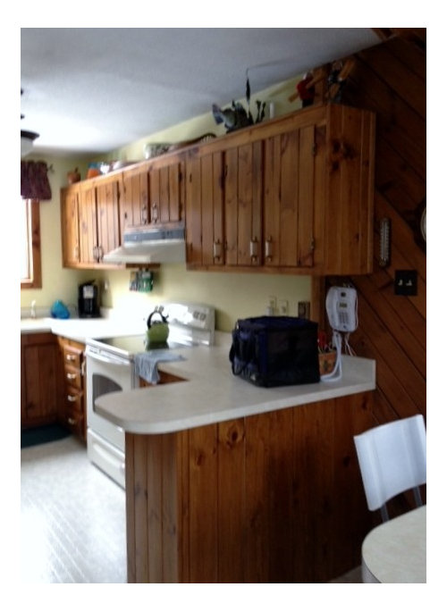 Kitchen help needed...too much wood!