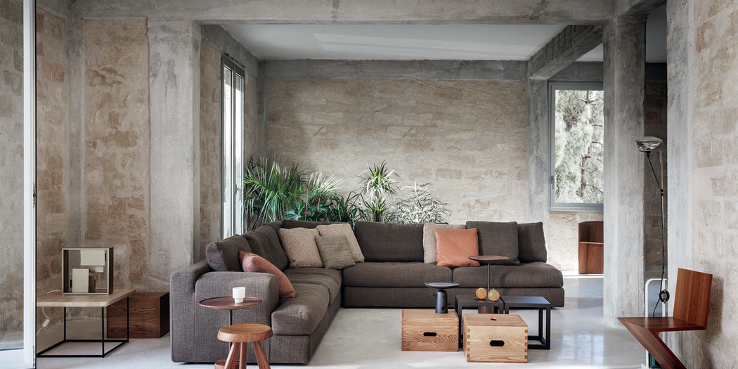 Cassina ixc.(カッシーナ イクスシー)のFLOW(フロー) テーブルです