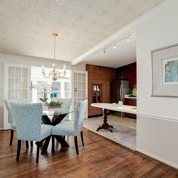 Home Staging Twinbrook Parkway Modern Split-Level