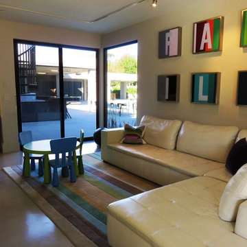 Granada Hills (Modern)