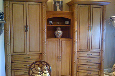 Example of a mid-sized mountain style kitchen/dining room combo design in New York with beige walls