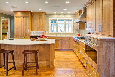 Example of a transitional kitchen design in Kansas City