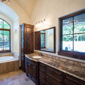 Master Bath - Granite (Coliseum)