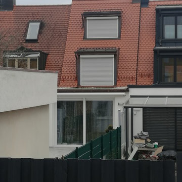 Anbau, Dachgeschoßausbau und Grundsanierung eines kleinen Reihenmittelhauses