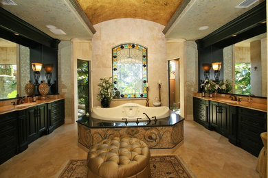 Bathroom photo in Orlando