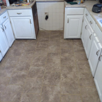 Install of ceraminc tile in kitchen