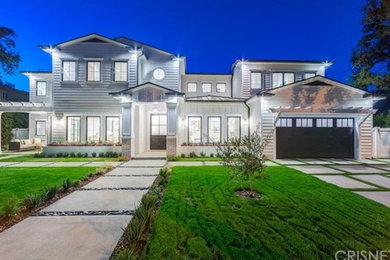 Exterior home idea in Los Angeles