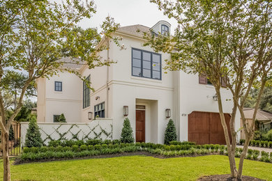 Inspiration for a timeless exterior home remodel in Houston