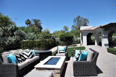Patio - traditional patio idea in Phoenix