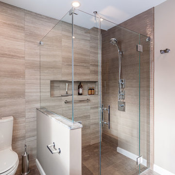 Lincoln Master Suite | Bath & Closet