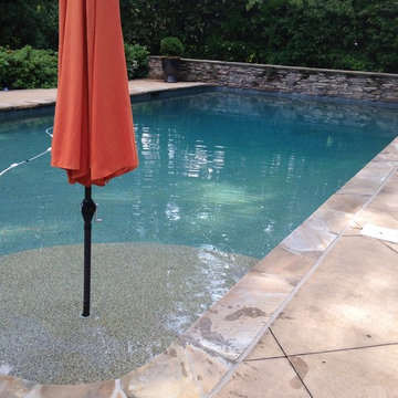 Special Features - new tanning ledge