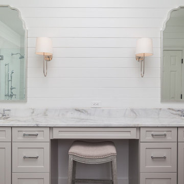 Shabby Chic Farmhouse Bathroom