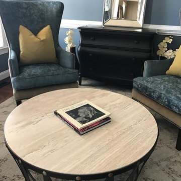 Double Living Space / Entry Room Seating