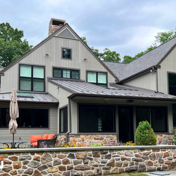 Modern Farmhouse - Intellectual Gray NuCedar Shiplap Siding