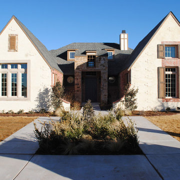 Elegant Contemporary Home with Strong Presence