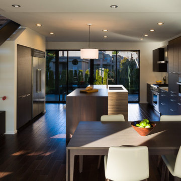 Rich Warm Toned Kitchen