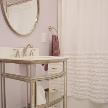 Girl's Bathroom