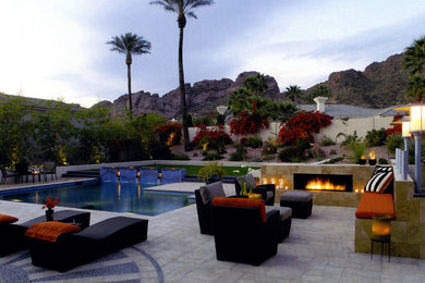 Inspiration for a contemporary patio remodel in Phoenix