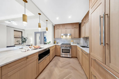 Kitchen - kitchen idea in New York