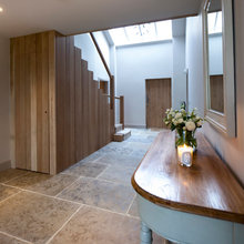Front Hallway/Entrance