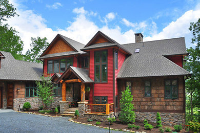 Example of a mountain style exterior home design in Charlotte