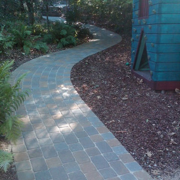 Pavestone Plaza Stone Cobblestone Pathways, Staircases, Tehama color blend
