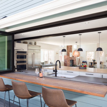 Open Airy Kitchen