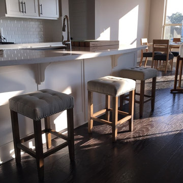 Low-rise Bar Stools