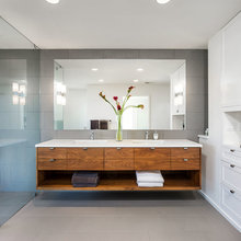 Master Bdrm & Ensuite Lakeshore