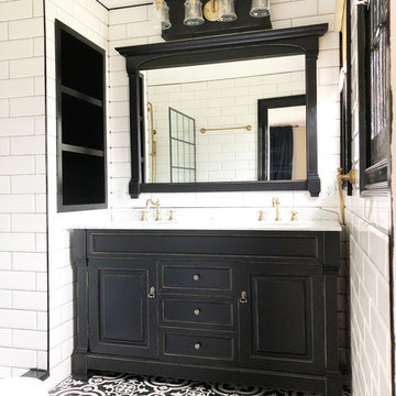 Black And White Bathroom