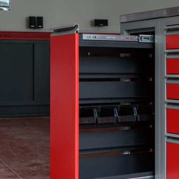 Challenger Designs, LLC Custom Garage Cabinets
