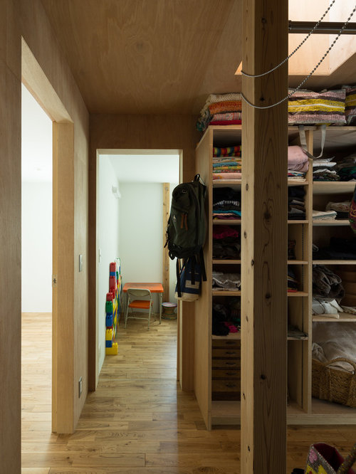 Japanese Style Asian Storage & Closet Ideas & Photos Houzz