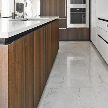Modern kitchen in Manhattan Beach, Brooklyn