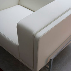 GM Club Chair by Saarinen - Armchairs And Accent Chairs