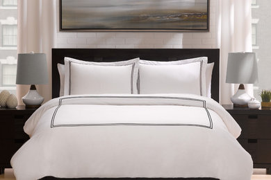 Example of a bedroom design in Los Angeles