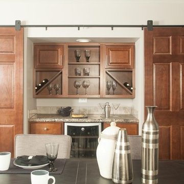 Commodore Homes of Indiana Aurora Elite AW455A - Beverage Center in Dining Room