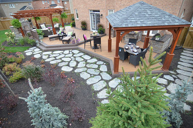 Inspiration for a contemporary deck in Toronto.