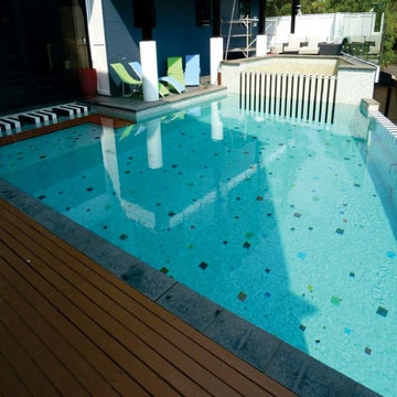 Glass Tiled Pool to Aqulaux 'Antique'